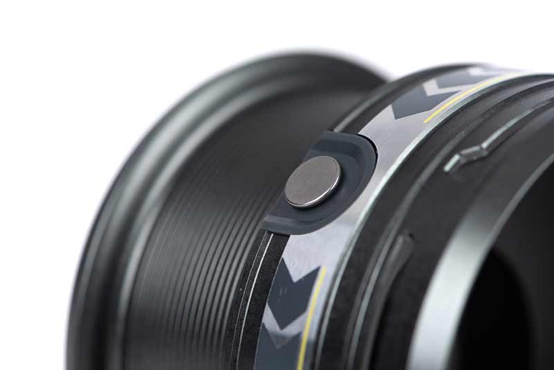 Aquos Ultra Reel 6000